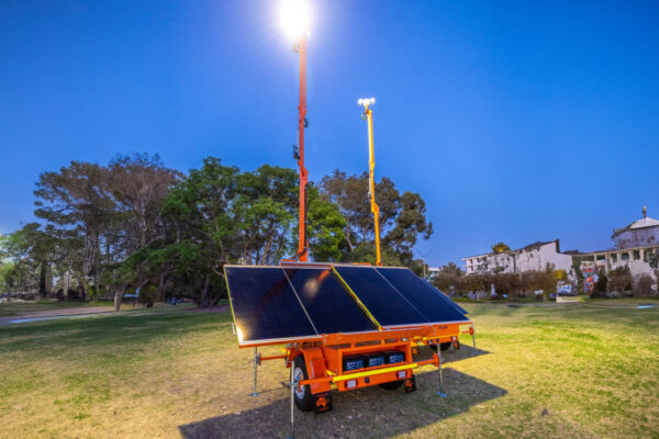 solar-lighting-trailers-683x1024 solar-lighting-trailers-683x1024
