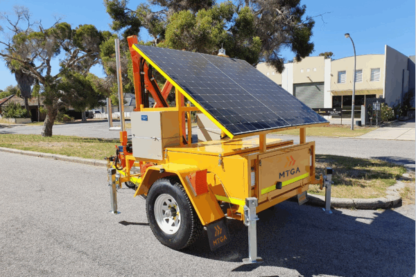 110 Series Trailers & Skids Self-supported solar mobile communications unit
